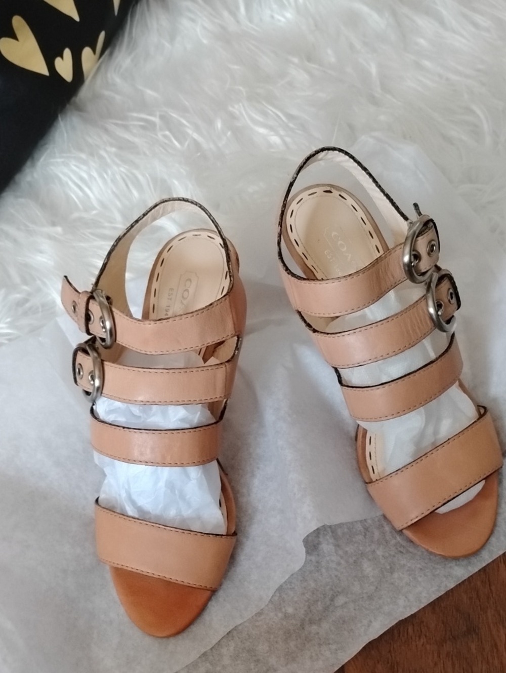 Vintage Coach Robin Multi-Strap Buckle Sandals Tan leather upper. Size 5 1/2